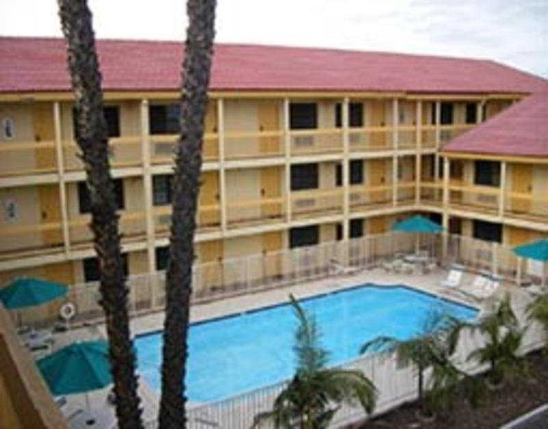 فندق كوستا ميسا، أورانج، كاليفورنيافي  لا كينتا إن كوستا ميسا أورانج كاونتي المظهر الخارجي الصورة
